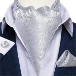 foulard pour homme en soie